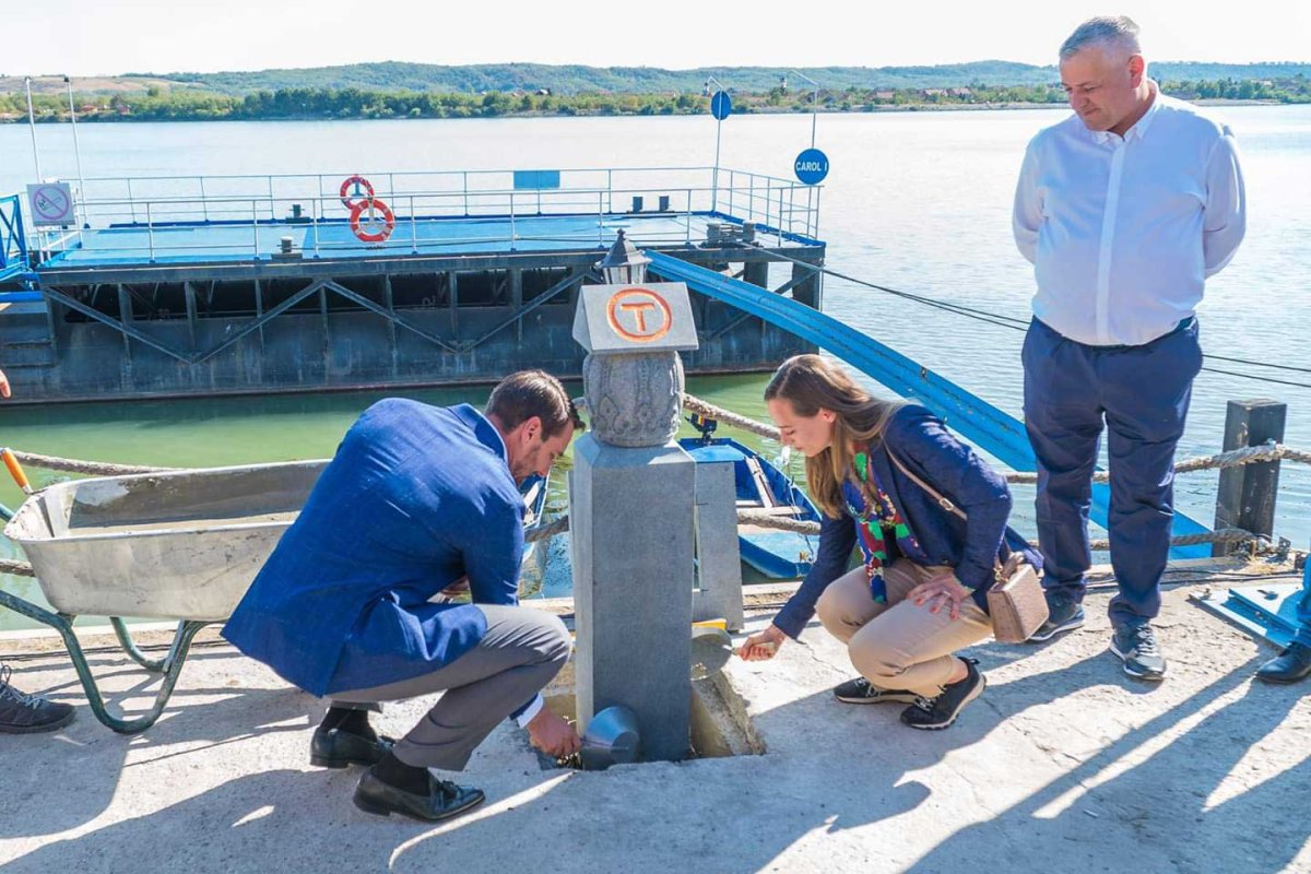 Sfinte Liturghii arhiereşti pentru credincioşii olteni 127255