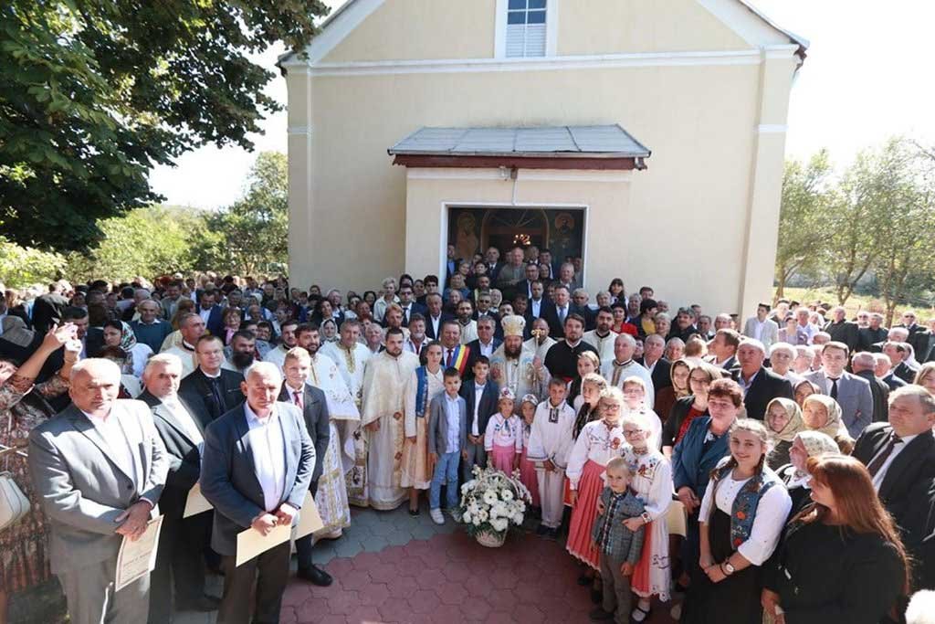 Slujiri arhiereşti în Duminica a 18-a după Rusalii 127267