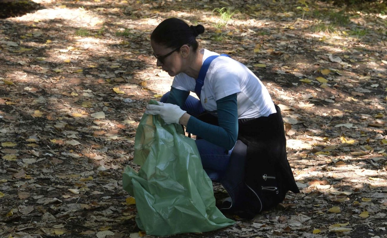 Aproape 120.000 de voluntari la curăţenie naţională 127376