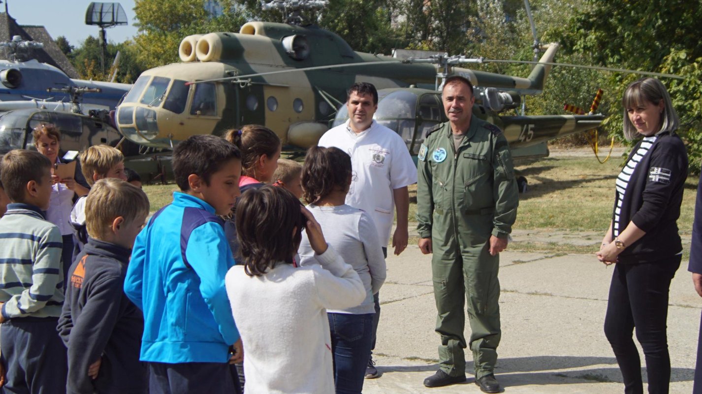 Tur al Muzeului Aviației pentru copii din Ilfov 127368