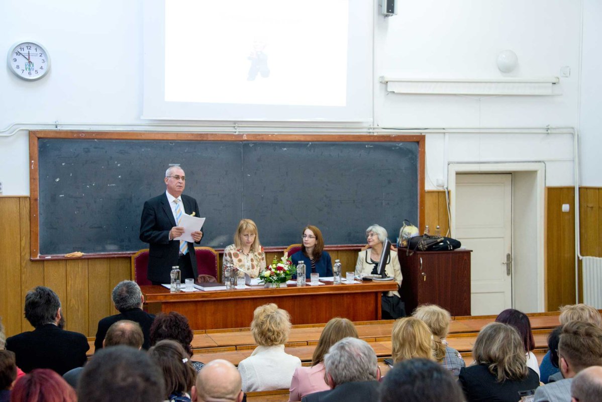 Teză de doctorat în Ştiinţele Educaţiei susţinută de un preot din Iaşi 127593