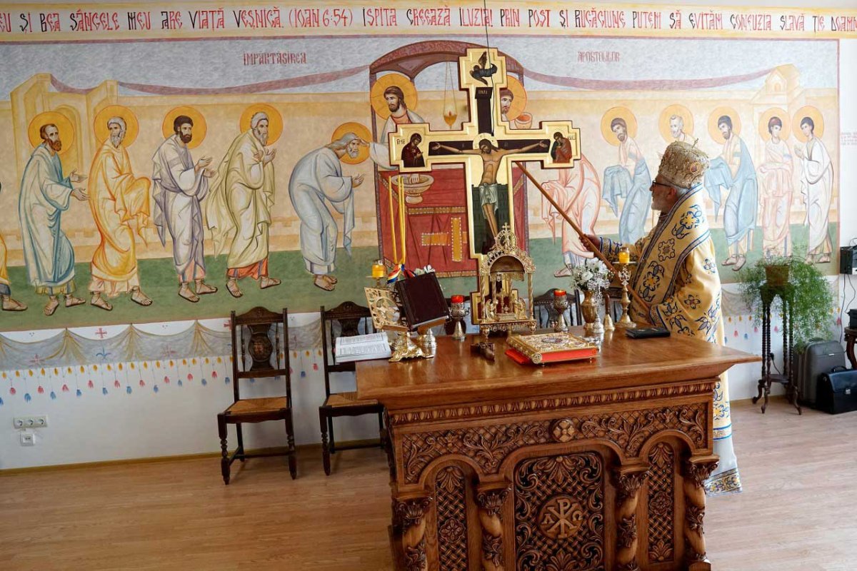 Paraclis pentru studenții Universității din Pitești, județul Argeș 127811