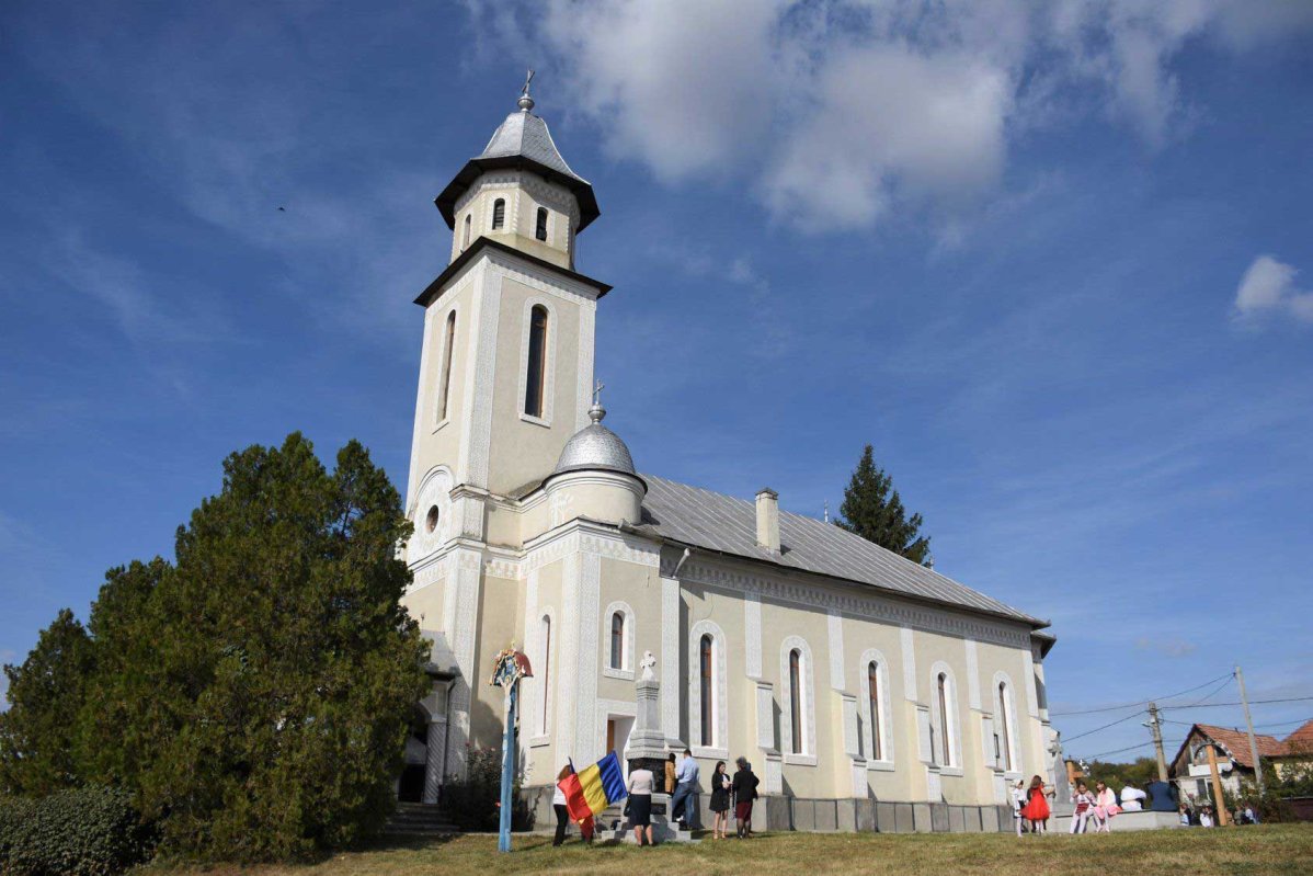 Slujiri arhiereşti în judeţul Cluj 127776