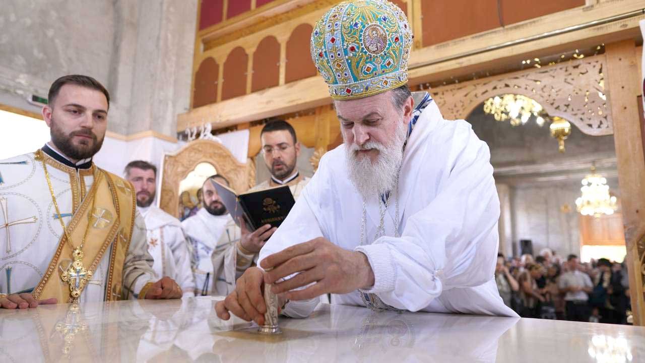 Târnosirea bisericii mănăstirii din Frățilești-Sudiți 127807