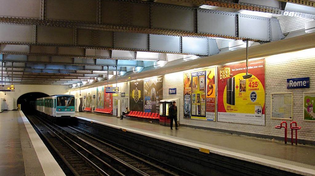 Călătorii gratuite la metrou în schimbul sticlelor de plastic 128123