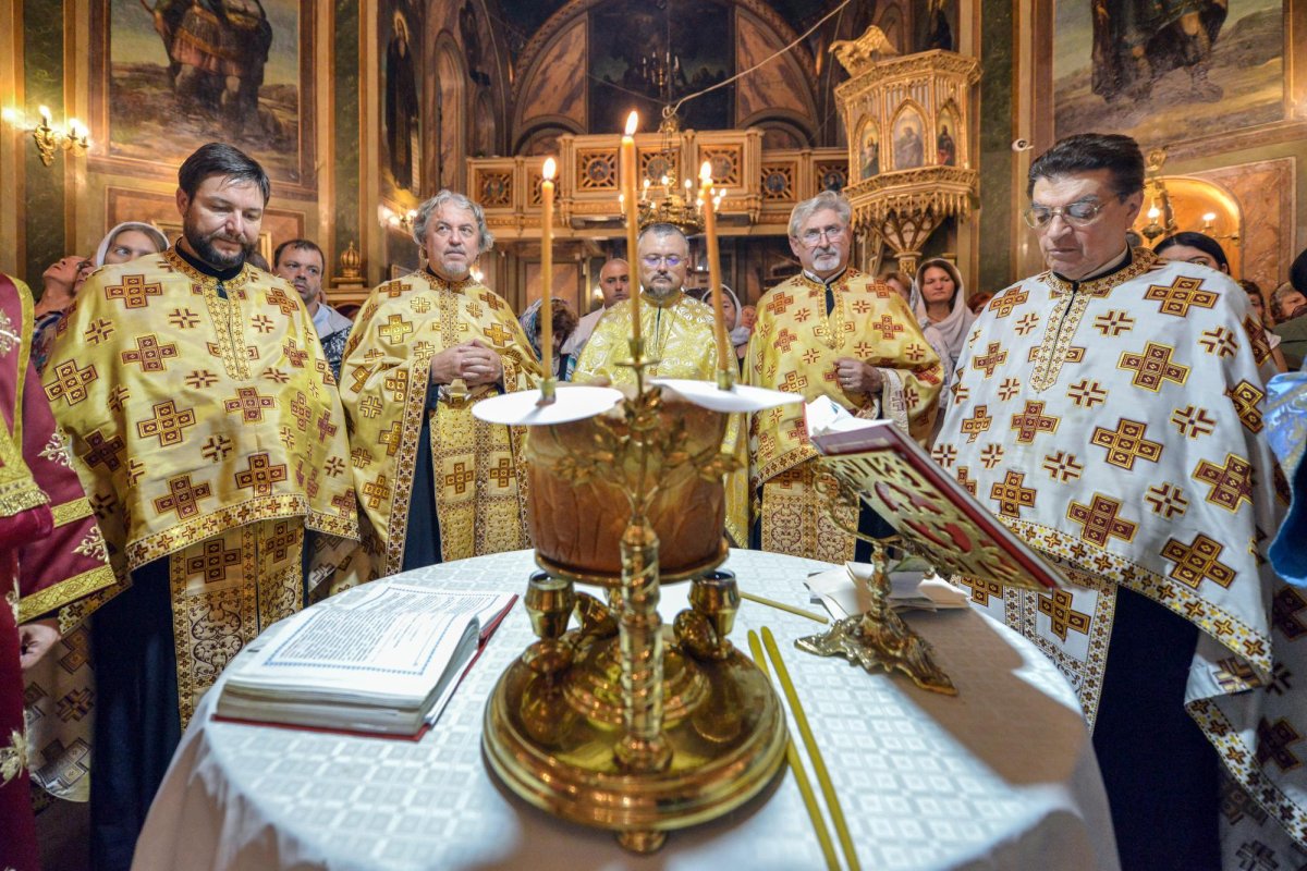 Mucenicii Ciprian şi Iustina, sărbătoriţi la Biserica Zlătari din Capitală 127966