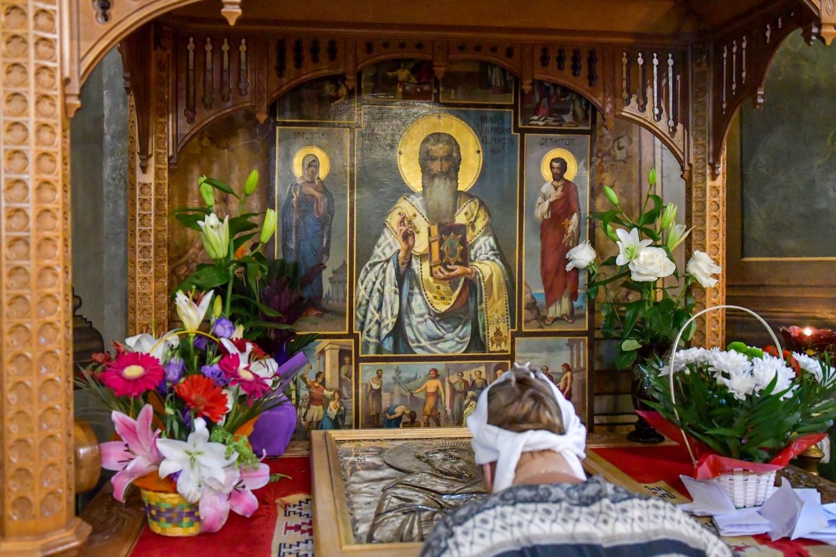 Mucenicii Ciprian şi Iustina, sărbătoriţi la Biserica Zlătari din Capitală 127977