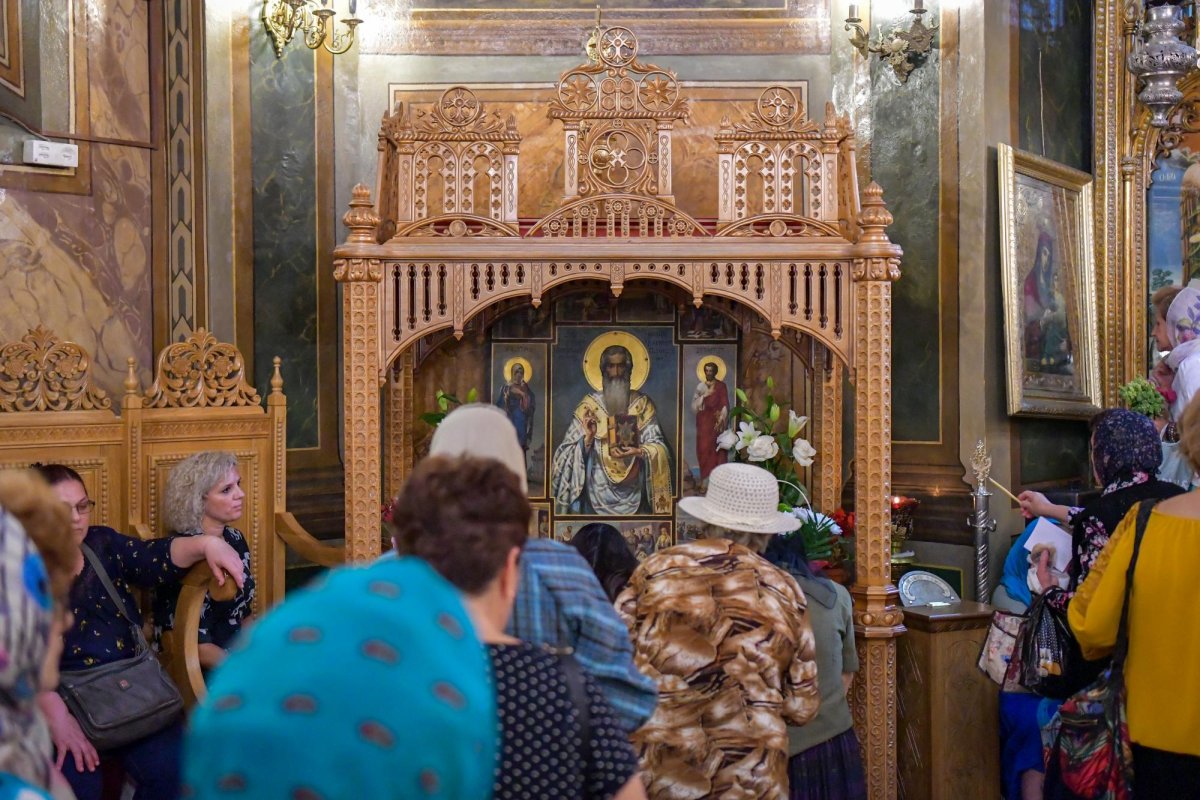 Mucenicii Ciprian şi Iustina, sărbătoriţi la Biserica Zlătari din Capitală 127978