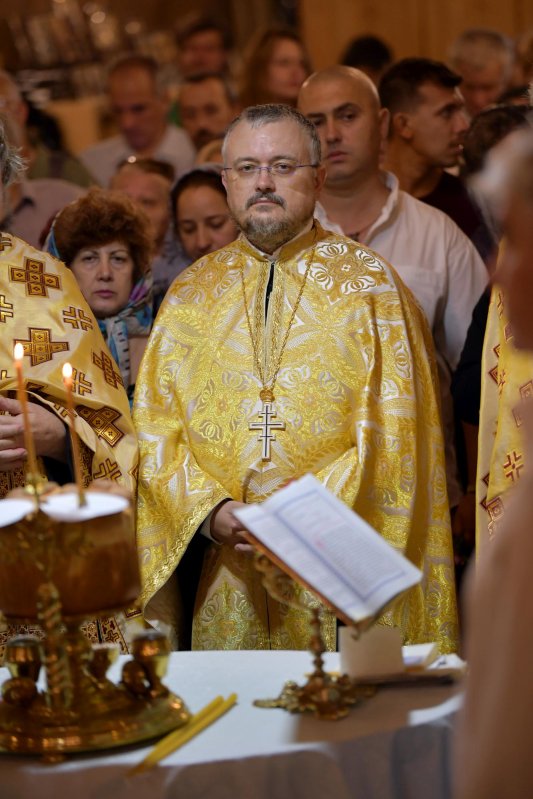 Mucenicii Ciprian şi Iustina, sărbătoriţi la Biserica Zlătari din Capitală 127987