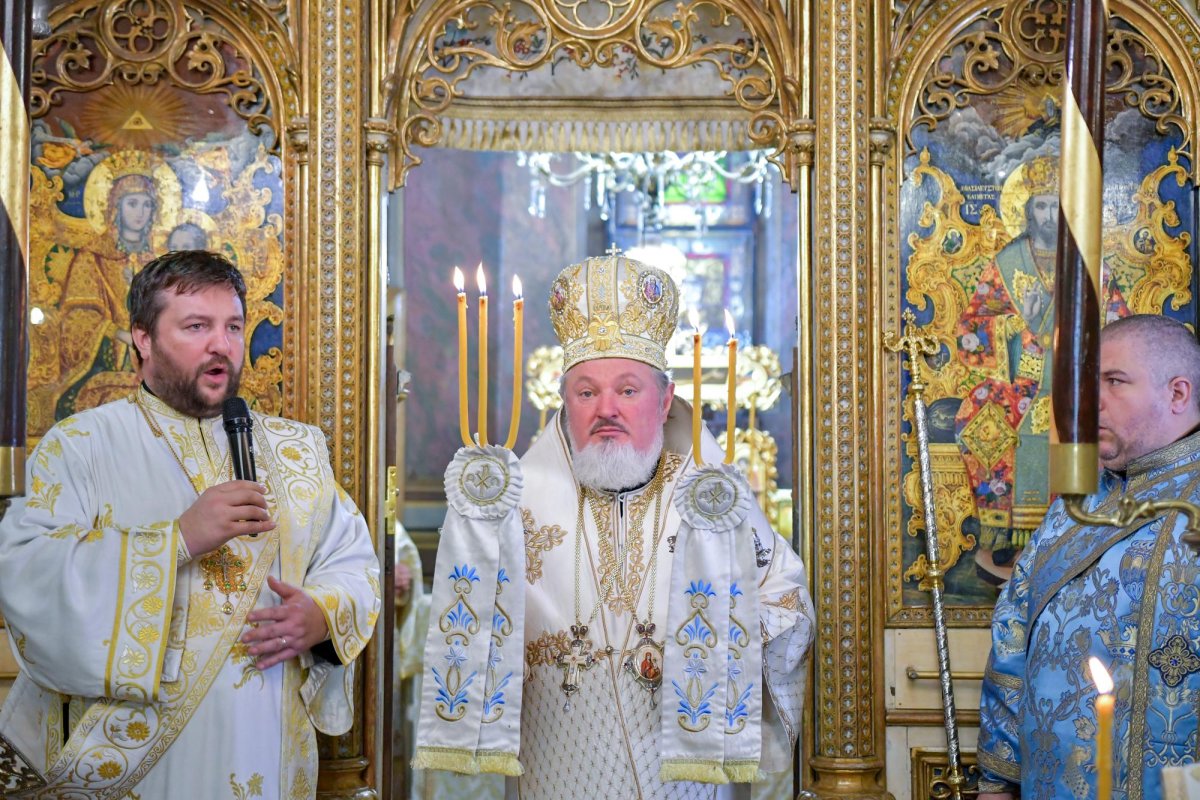 Mucenicii Ciprian şi Iustina, sărbătoriţi la Biserica Zlătari din Capitală 128013