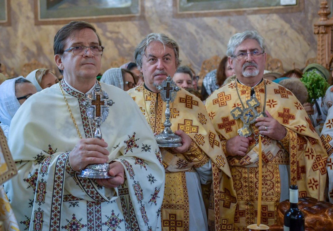 Mucenicii Ciprian şi Iustina, sărbătoriţi la Biserica Zlătari din Capitală 128015