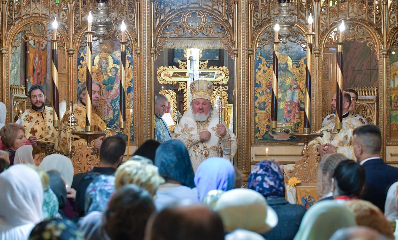 Mucenicii Ciprian şi Iustina, sărbătoriţi la Biserica Zlătari din Capitală 128020