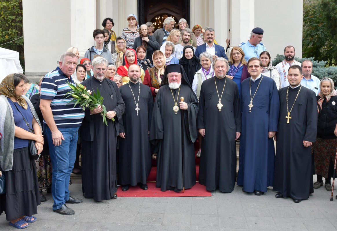 Mucenicii Ciprian şi Iustina, sărbătoriţi la Biserica Zlătari din Capitală 128022