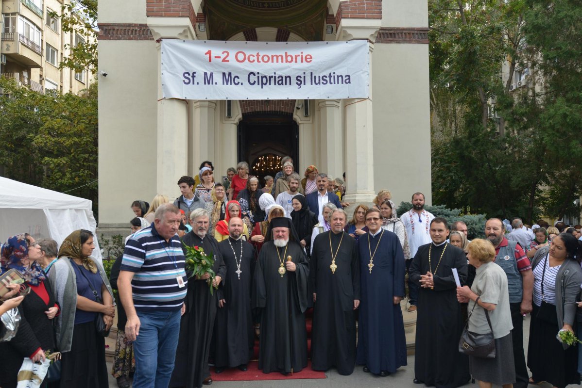 Mucenicii Ciprian şi Iustina, sărbătoriţi la Biserica Zlătari din Capitală 128023
