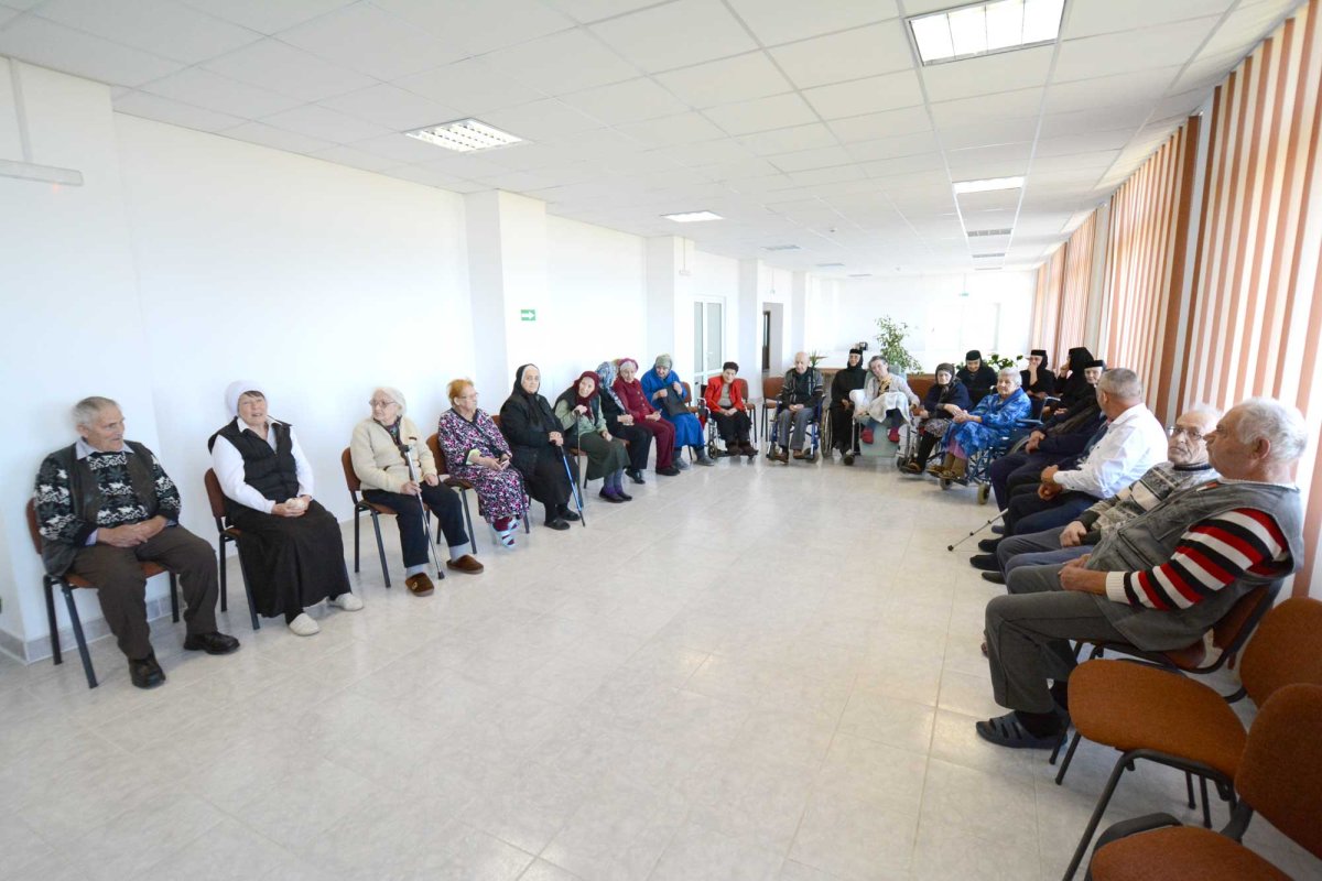 Ziua persoanelor vârstnice la Centrul „Cuvioasa Nazaria” 128065