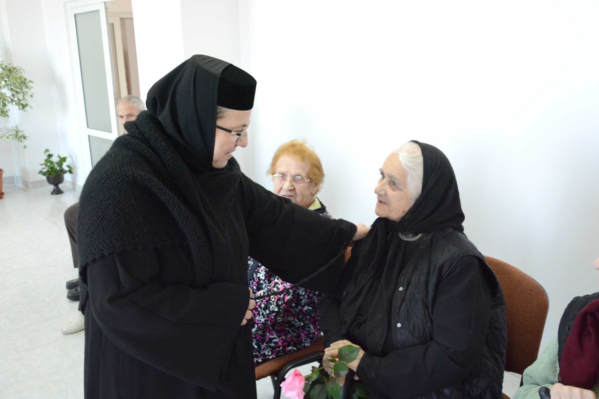 Ziua persoanelor vârstnice la Centrul „Cuvioasa Nazaria” 128066