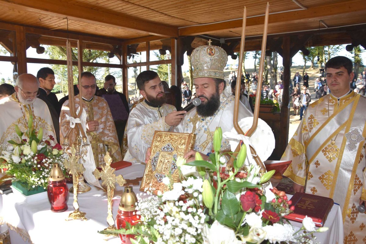 Sărbătoarea Acoperământului Maicii Domnului, hramul Mănăstirii Brebu 128163