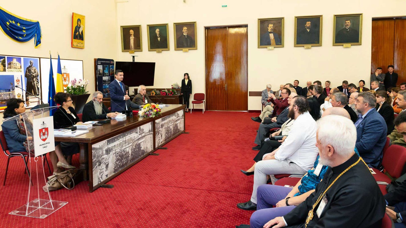 Simpozionul „Monumentul – tradiţie şi viitor” la Iași 128174