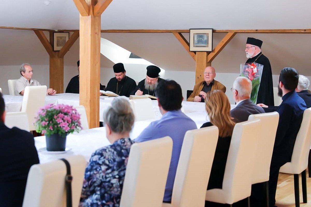 Lucrare care pune în lumină istoria și valoarea Mănăstirii Căldărușani 128138