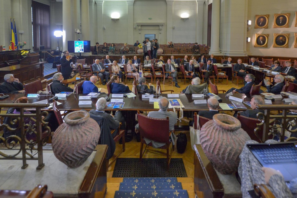 Seminar internaţional la Academia Română 128218