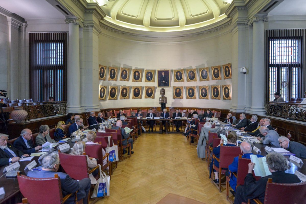 Seminar internaţional la Academia Română 128220