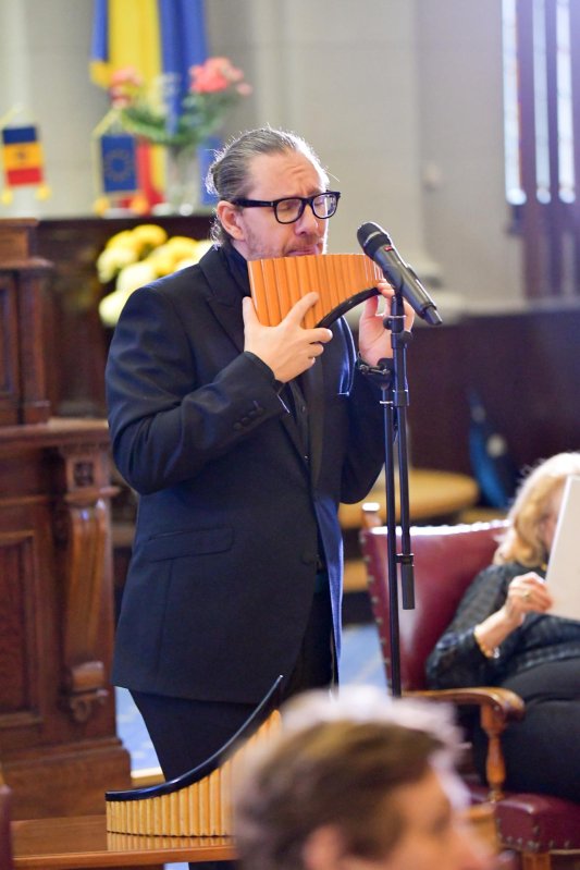 Seminar internaţional la Academia Română 128222