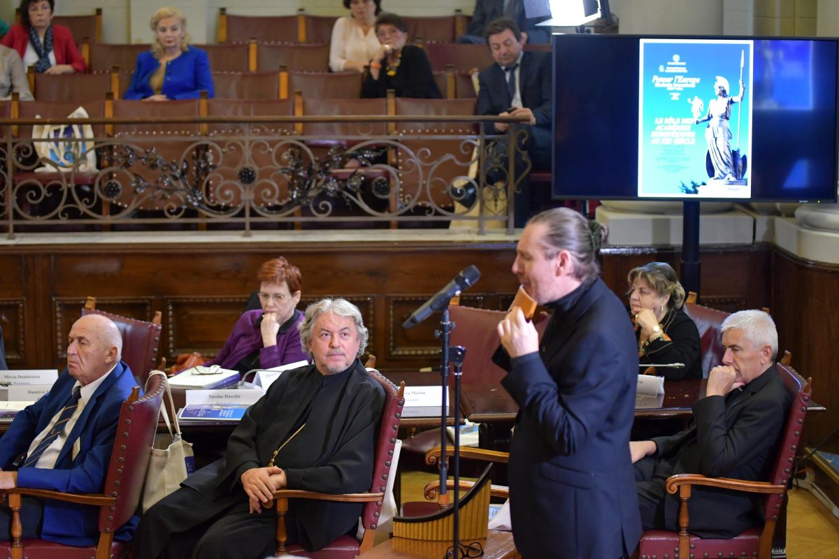 Seminar internaţional la Academia Română 128225