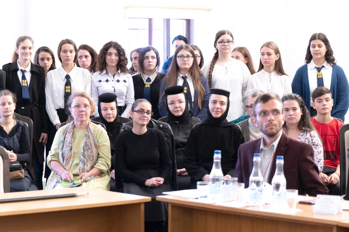 Simpozionul „Restitutio es” la muzeul eparhial din Galați 128259