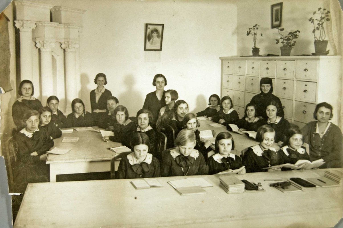 Clericii ortodocși în viața satului românesc 127689