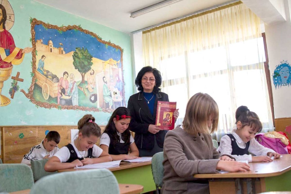 Educația religioasă, prilej de bucurie și împlinire sufletească 128339