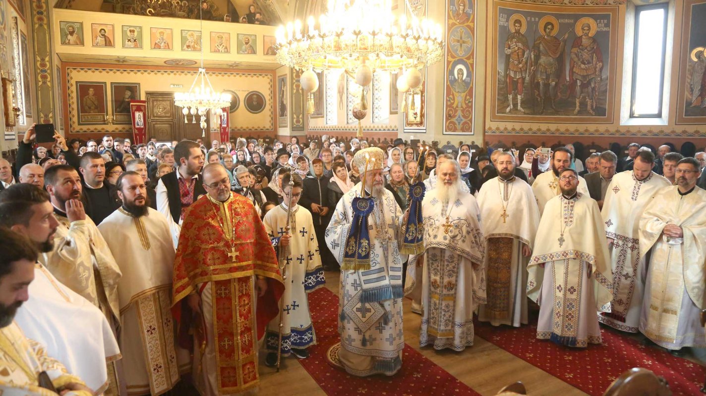 Sfințirea Bisericii „Sfântul Nicolae” din Budila, județul Brașov 128321