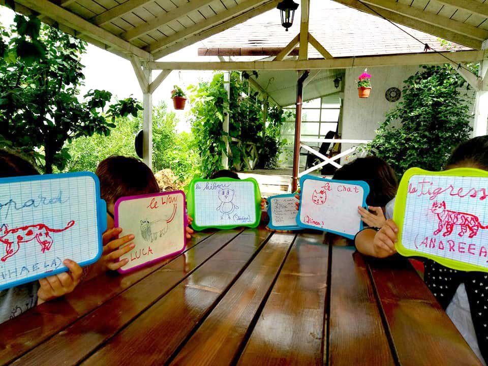 „În familiile din diasporă, limba română se păstrează citind” 128481