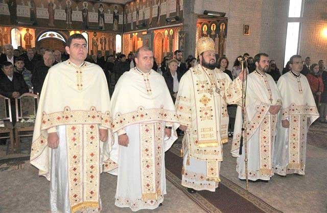 Liturghie şi hirotonie în Parohia Recea, Sălaj 128421