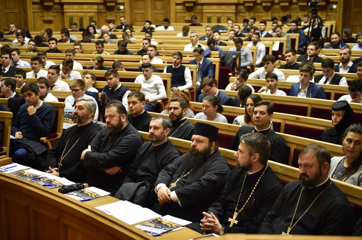 Simpozion Național de Teologie la Palatul Patriarhiei 128444