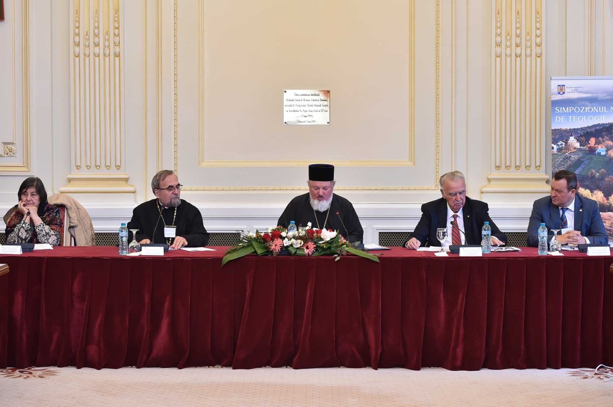 Simpozion Național de Teologie la Palatul Patriarhiei 128455