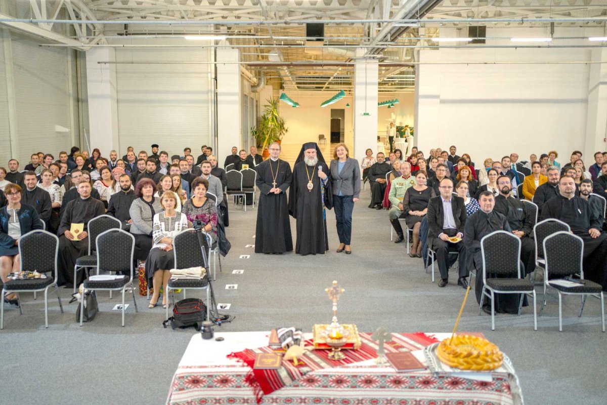 Consfătuirea profesorilor de religie din Bacău 128676