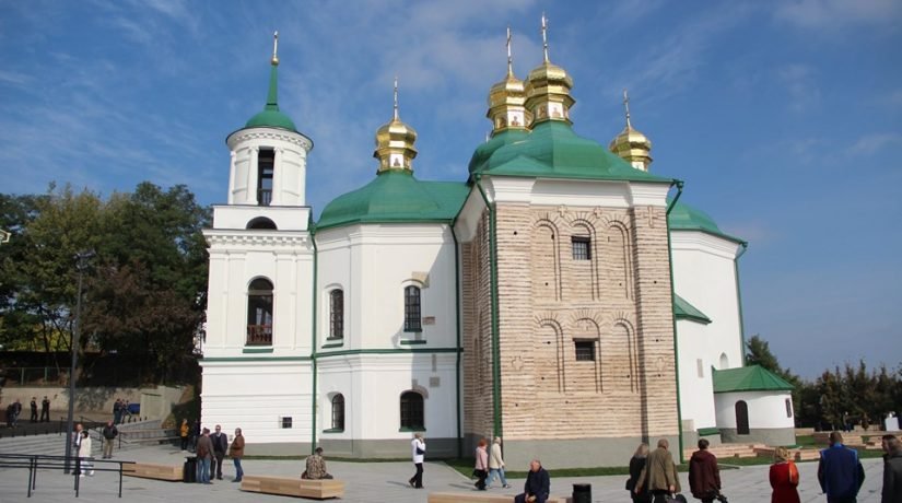 Restaurarea unor fresce din timpul Sfântului Petru Movilă 128760