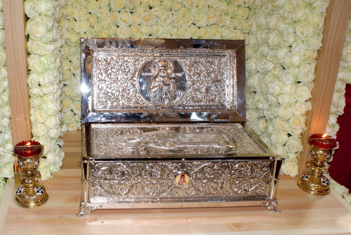 Binecuvântarea unei noi racle pentru moaștele Sfântului Nectarie 128890