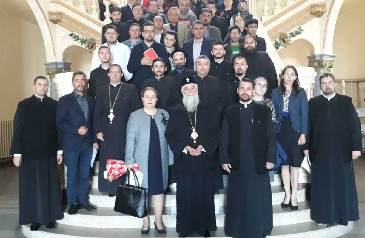 Consfătuirea profesorilor de religie din județul Gorj 128913