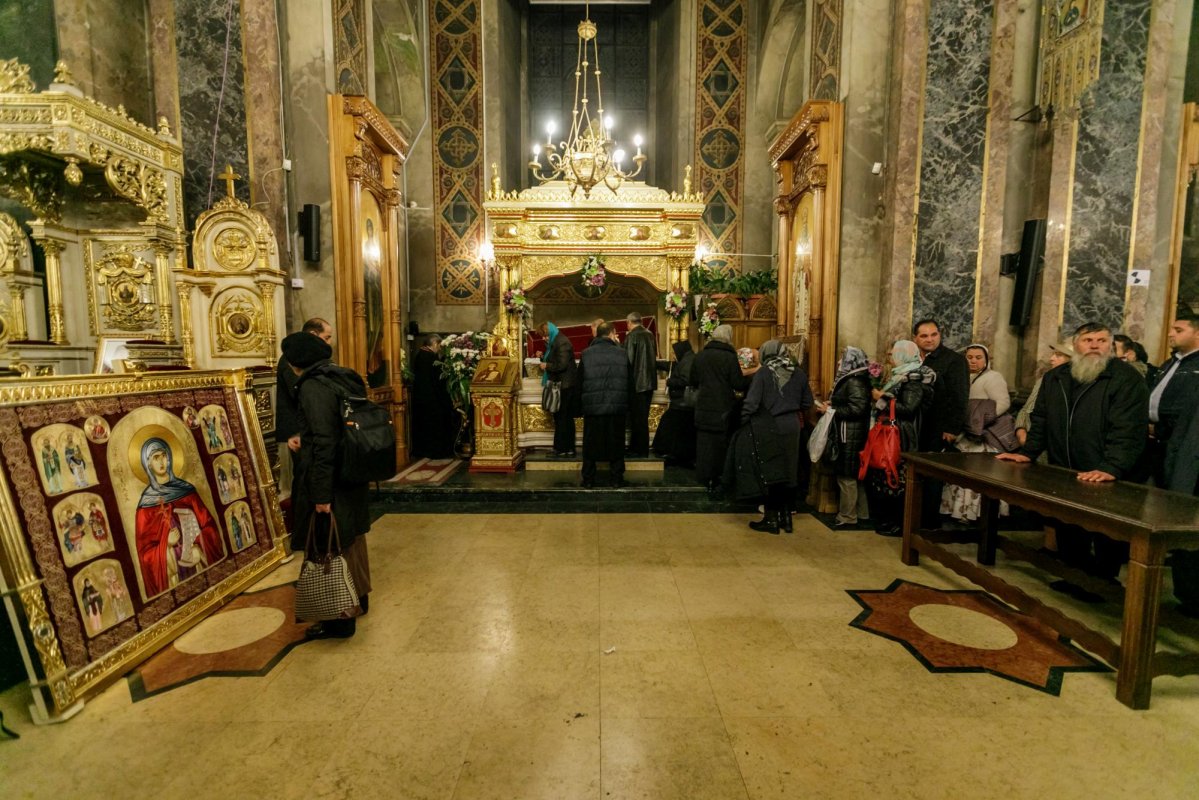 Procesiune cu moaștele Sfintei Parascheva la Iași 128780