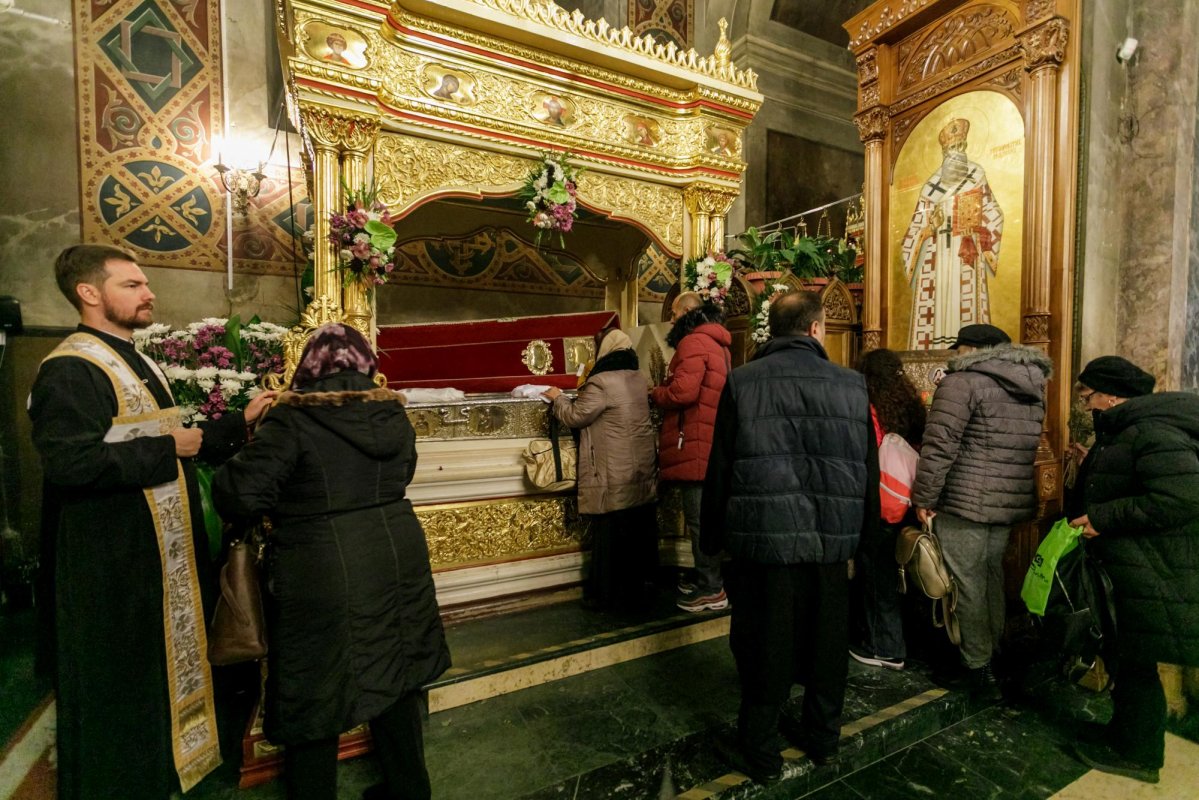 Procesiune cu moaștele Sfintei Parascheva la Iași 128781