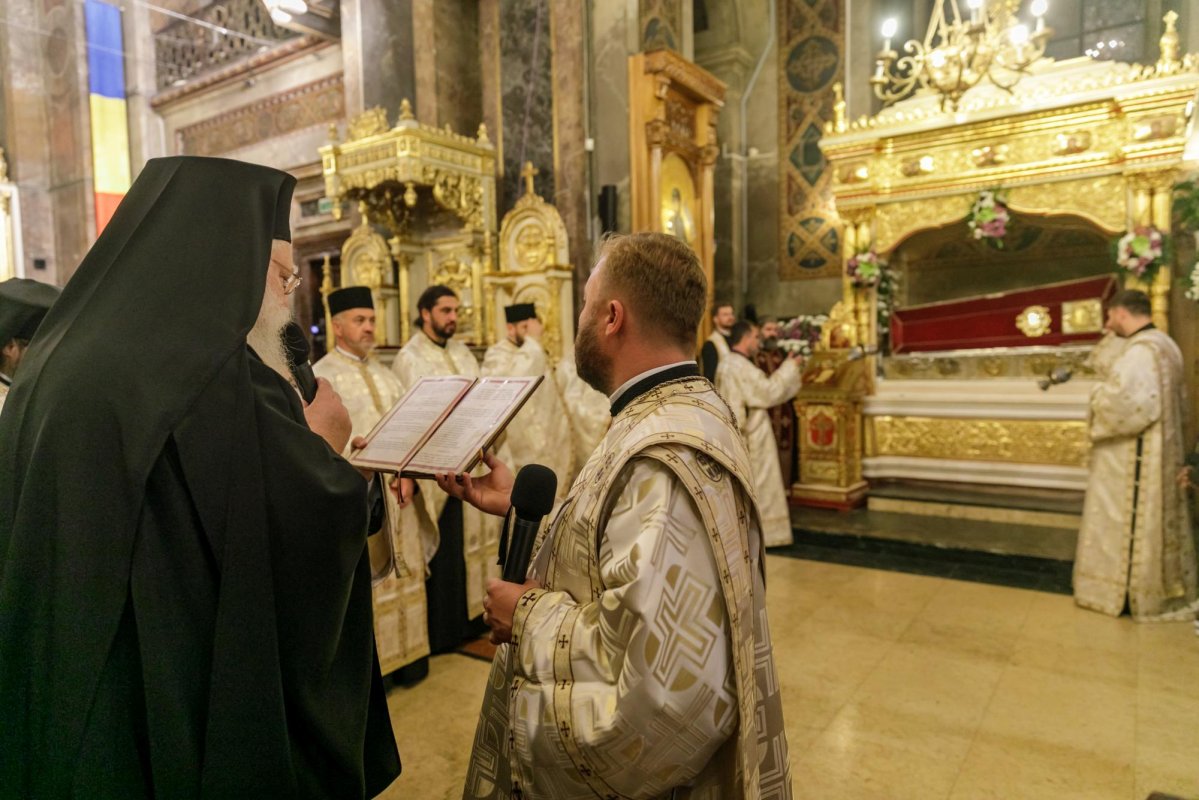 Procesiune cu moaștele Sfintei Parascheva la Iași 128785