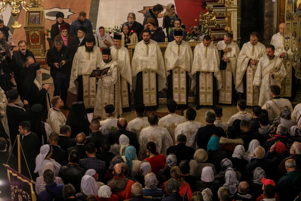 Procesiune cu moaștele Sfintei Parascheva la Iași 128791