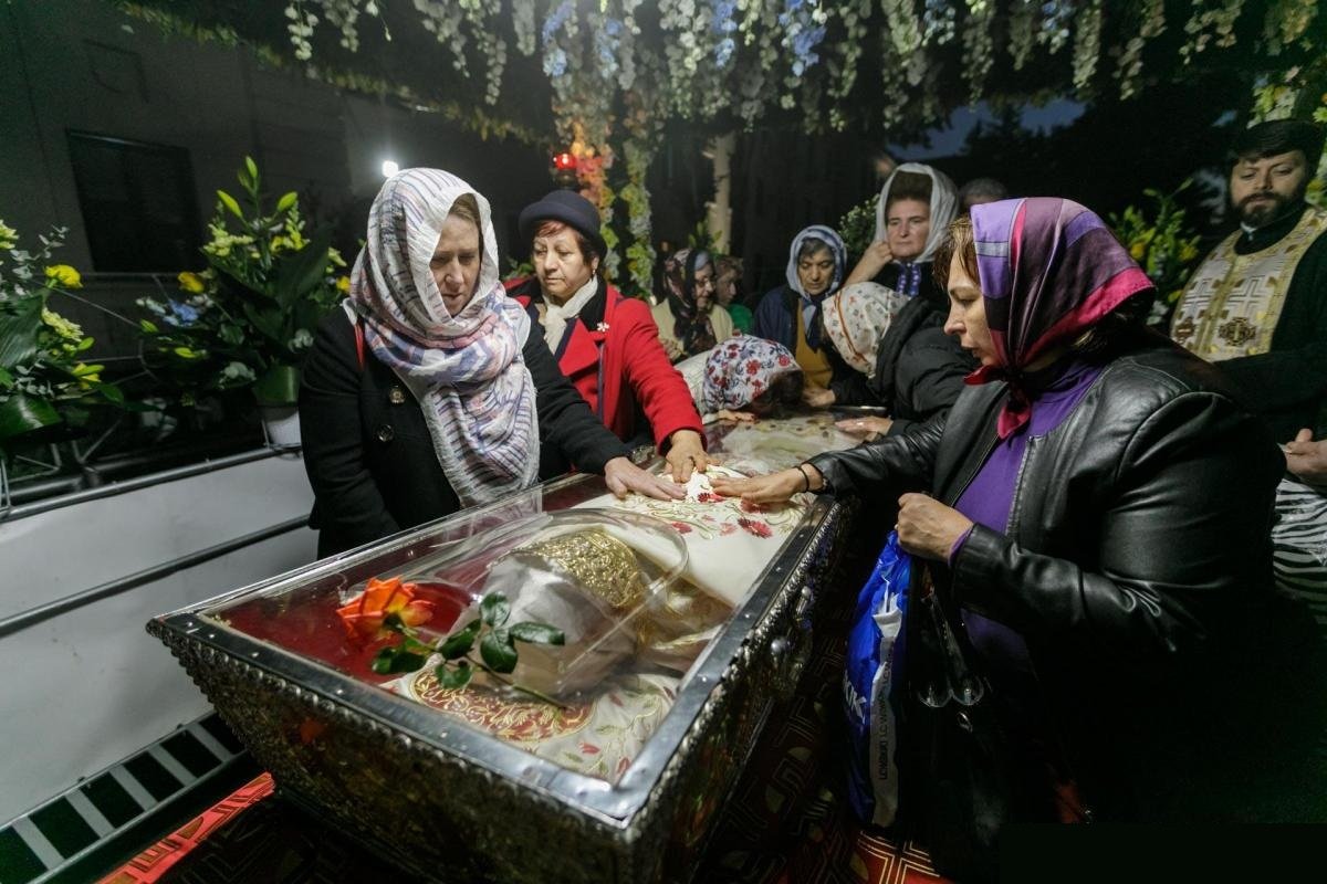 Procesiune cu moaștele Sfintei Parascheva la Iași 128899