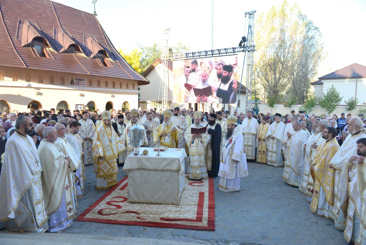 A fost sfințită Biserica „Sfântul Apostol Toma” din Iași 129049