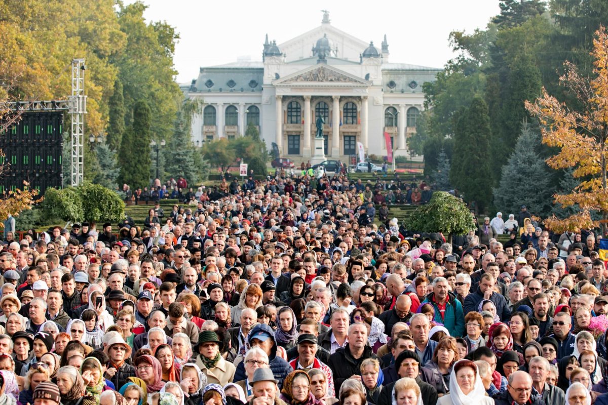 Bucurie și mărturisire în cetatea Iașilor, de ziua Sfintei Parascheva 129124
