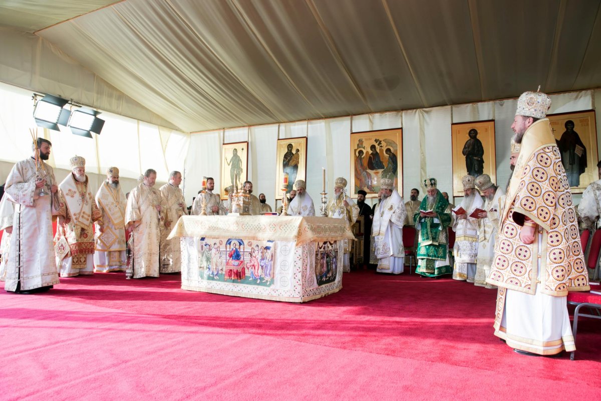 Bucurie și mărturisire în cetatea Iașilor, de ziua Sfintei Parascheva 129125