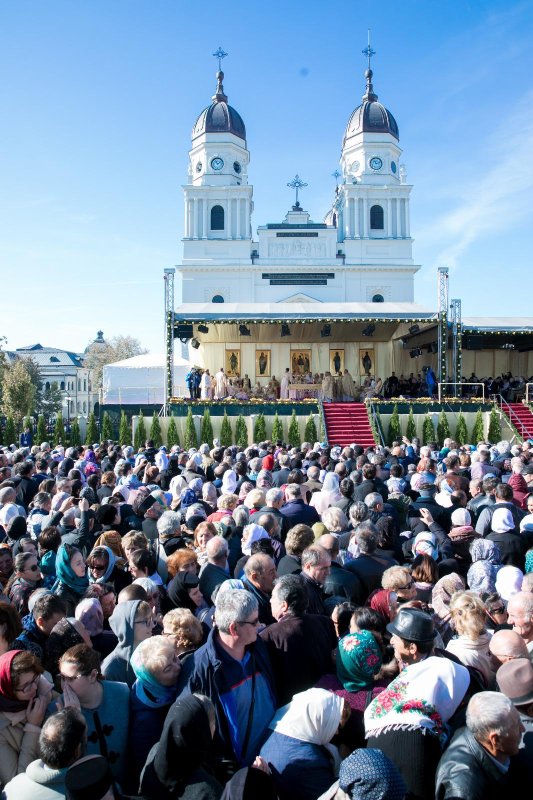 Bucurie și mărturisire în cetatea Iașilor, de ziua Sfintei Parascheva 129140