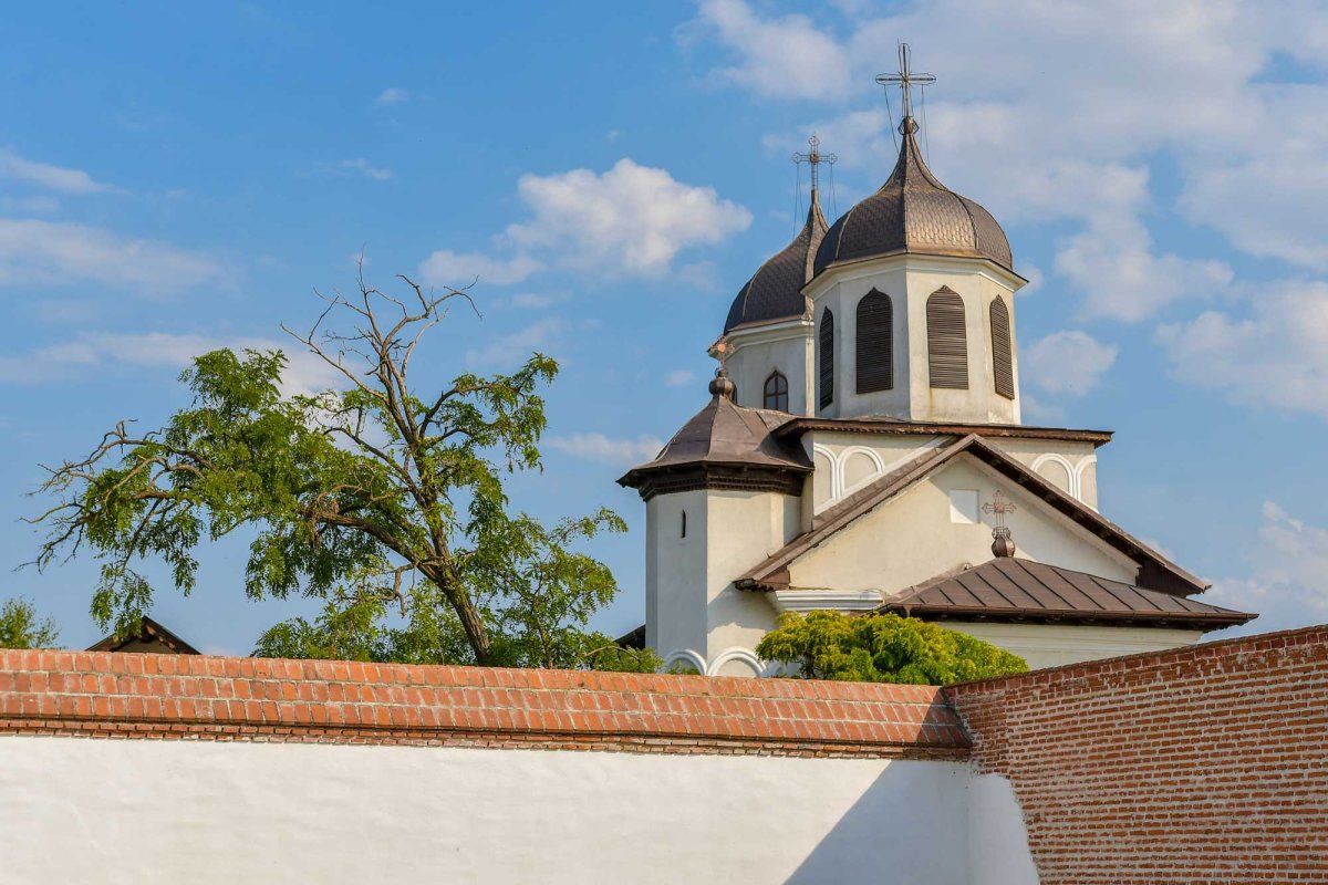 Un palat strălucitor după un sfert de mileniu în ruină 129350