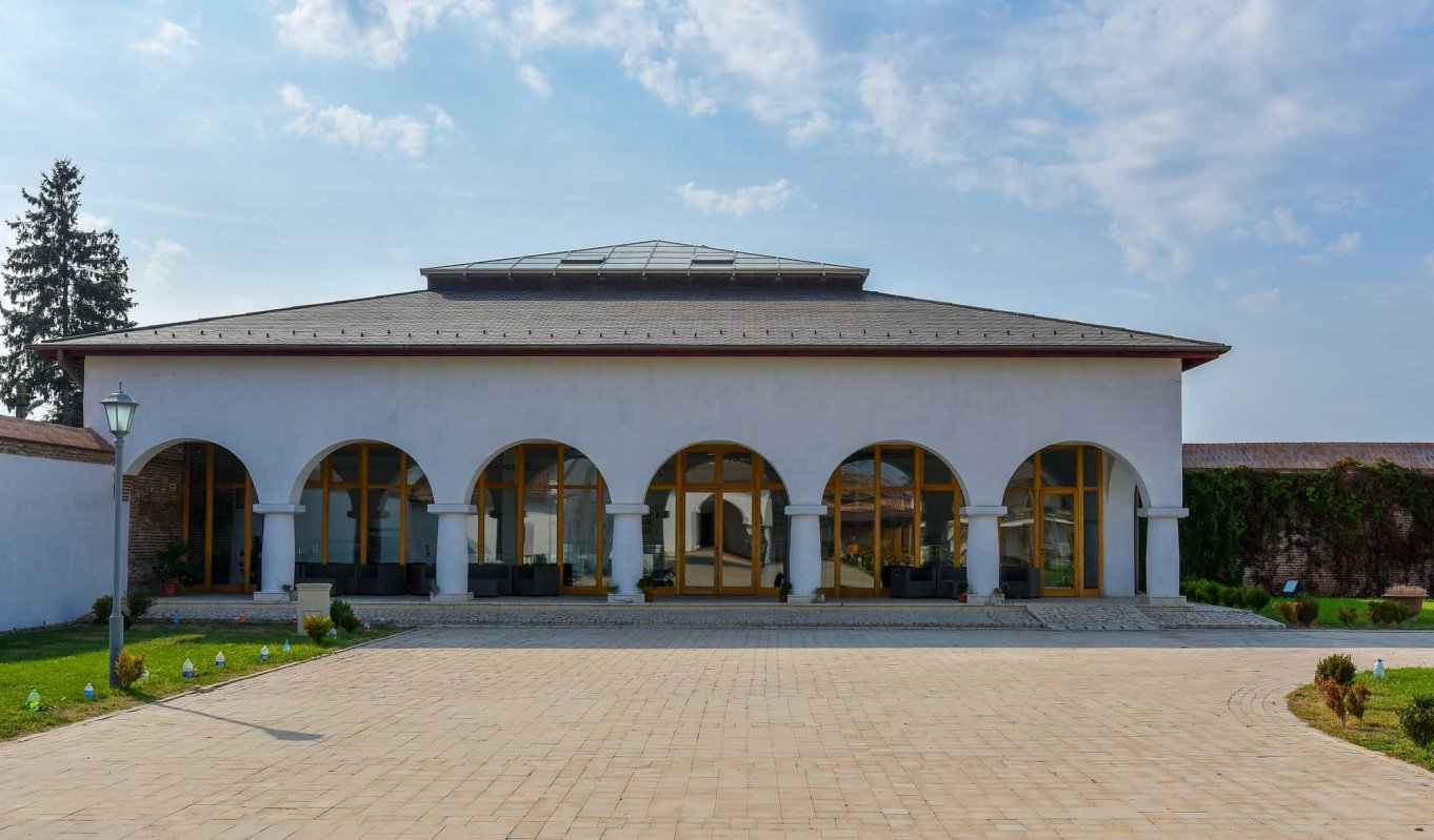 Un palat strălucitor după un sfert de mileniu în ruină 129358